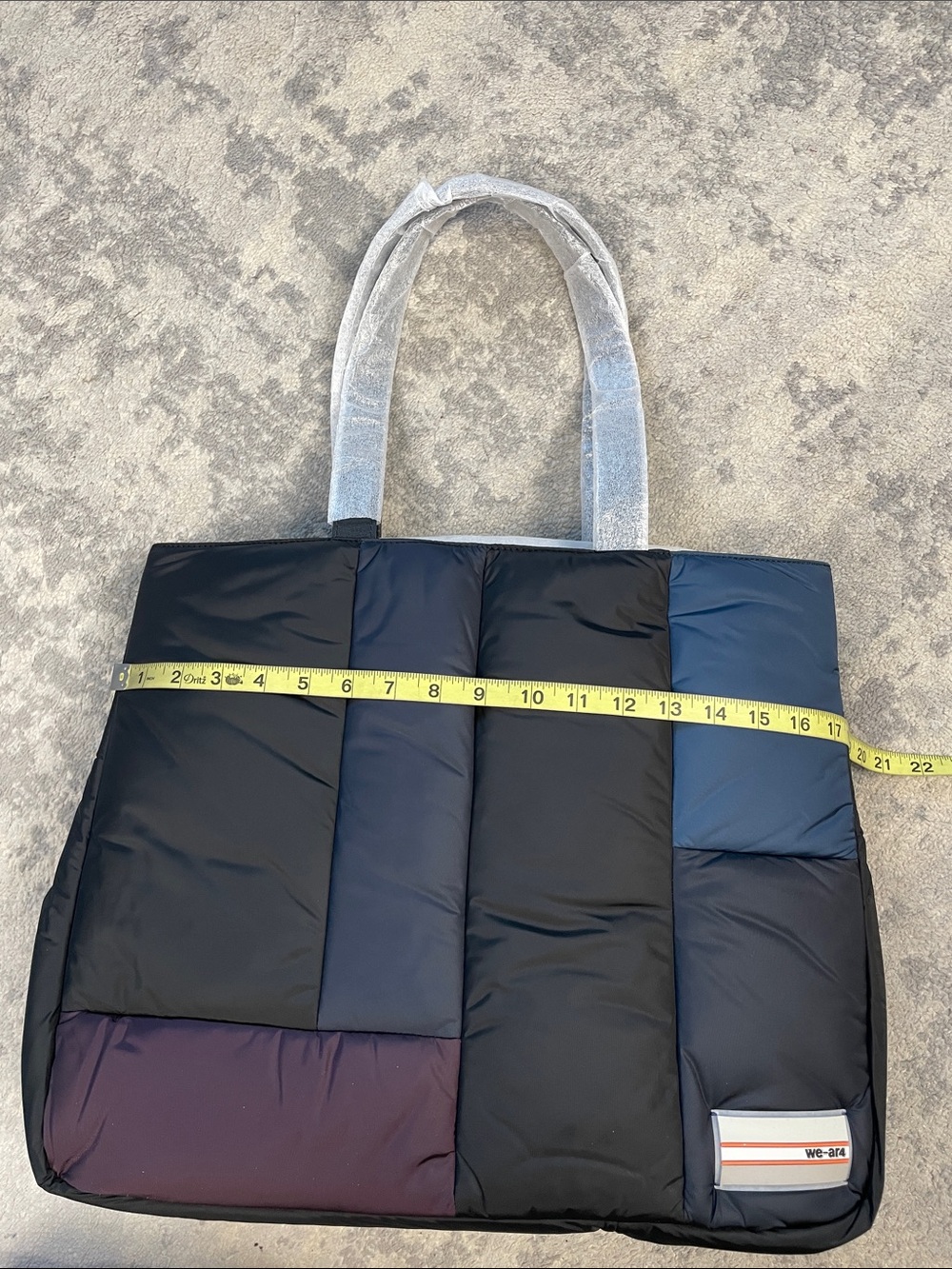New We-Ar4 The Excess Nylon Quilted Puffy Tote Bag Black Colorblock - Picture 11 of 13
